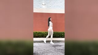 Dancing hottie flashes the toe!!