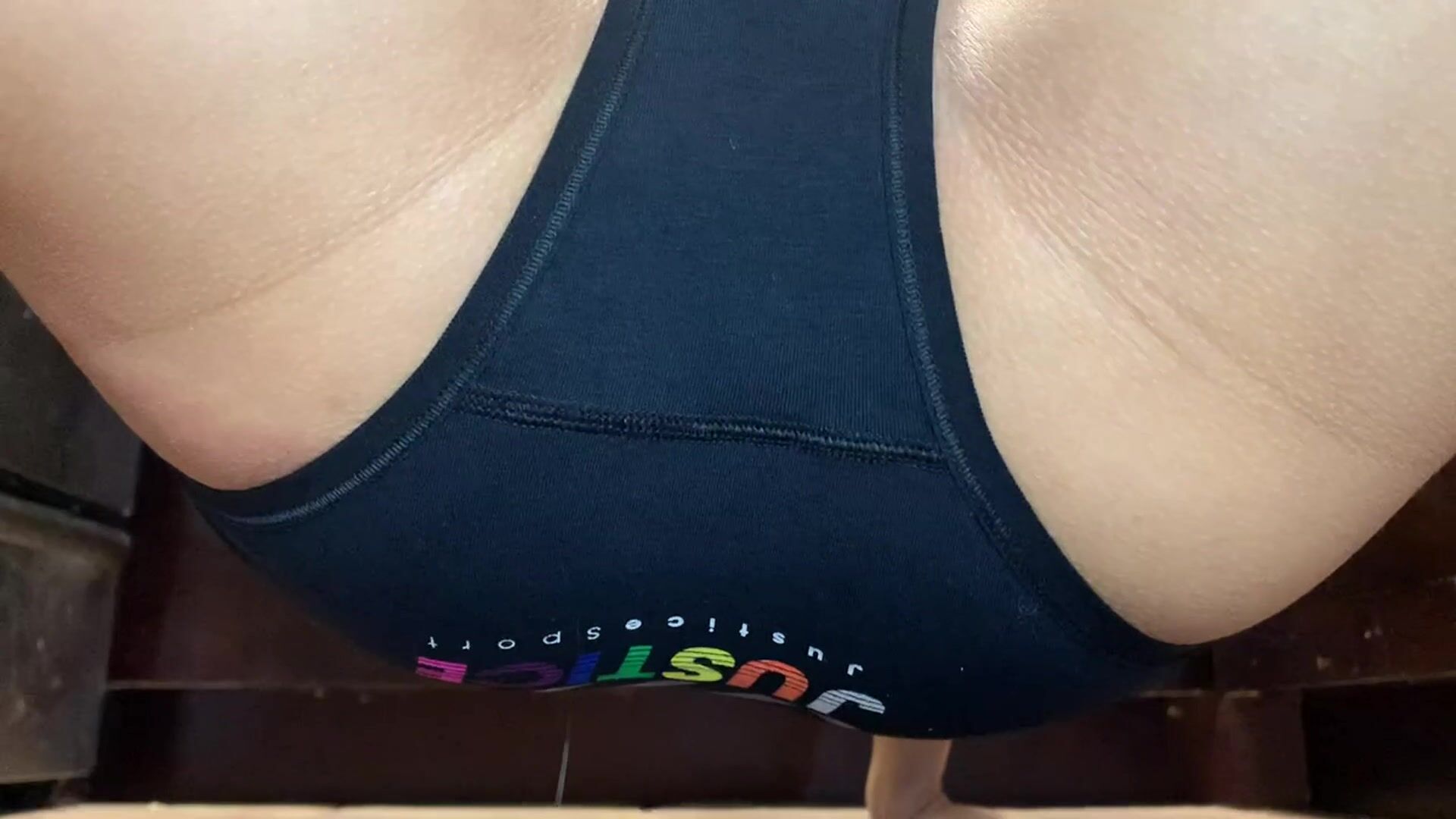 Would u lick me?
